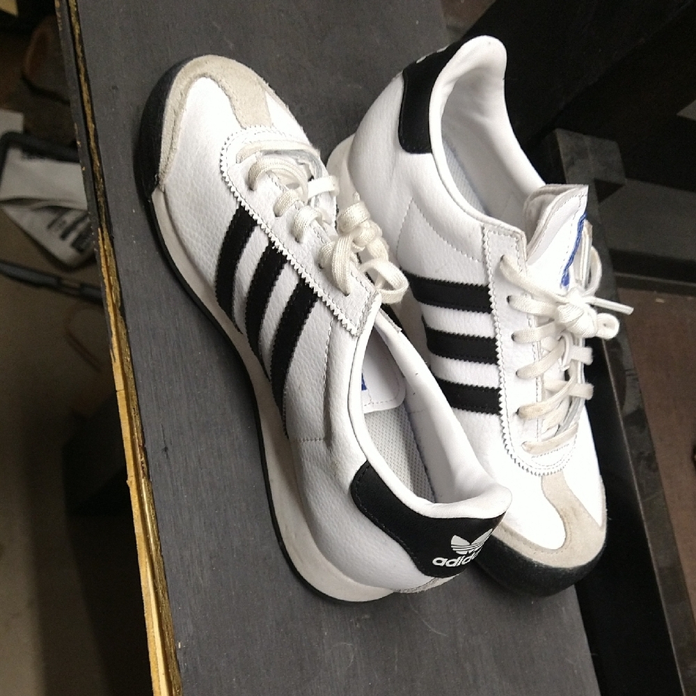 Adidas Samoa White Black Sneakers - Picture 9 of 9
